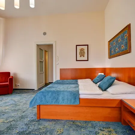 Zamek Krtiny Hotel Exterior photo